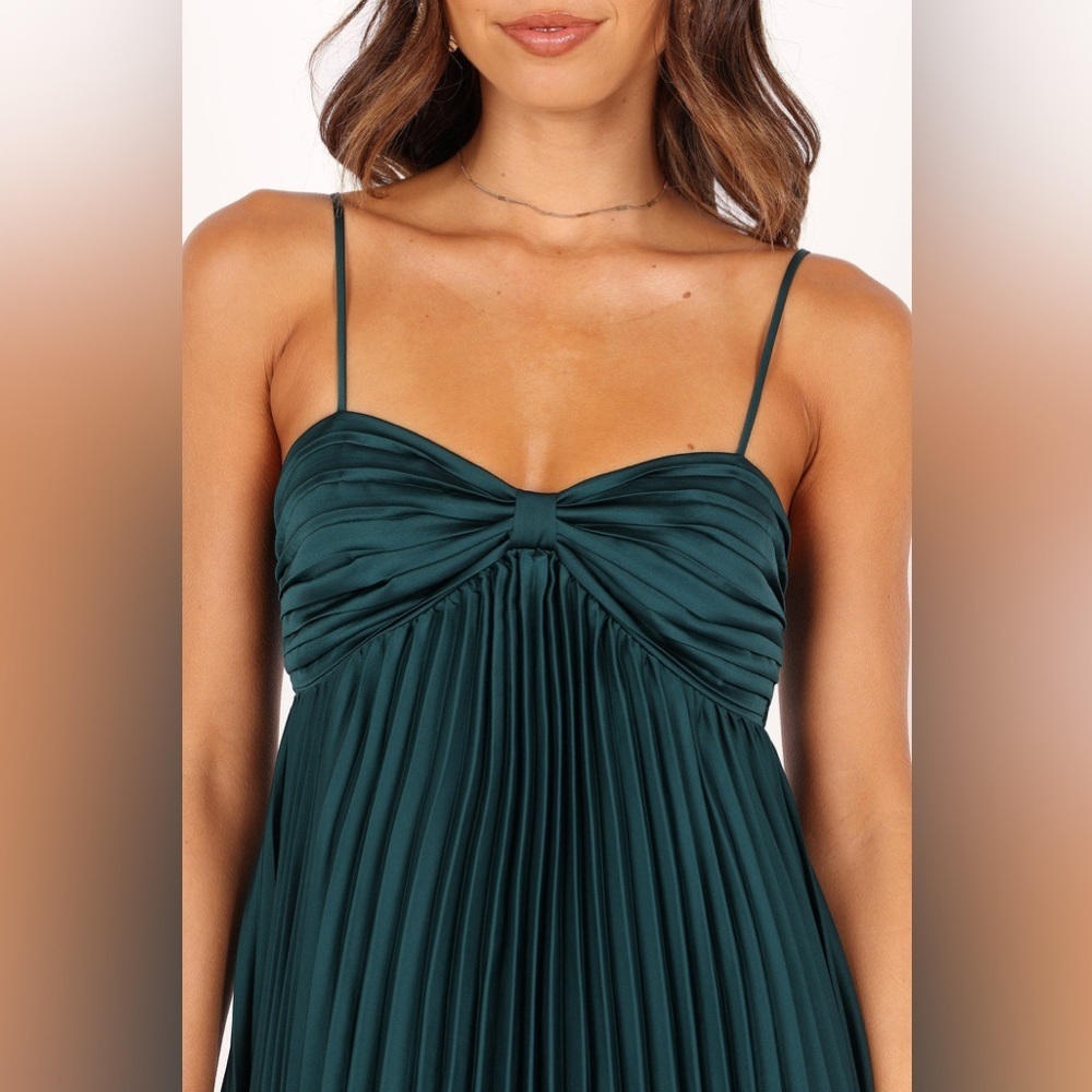 PETAL & PUP VIKKI DRESS - EMERALD B211 - Picture 2 of 8